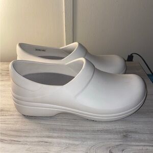 CROCS White Women's Mules
